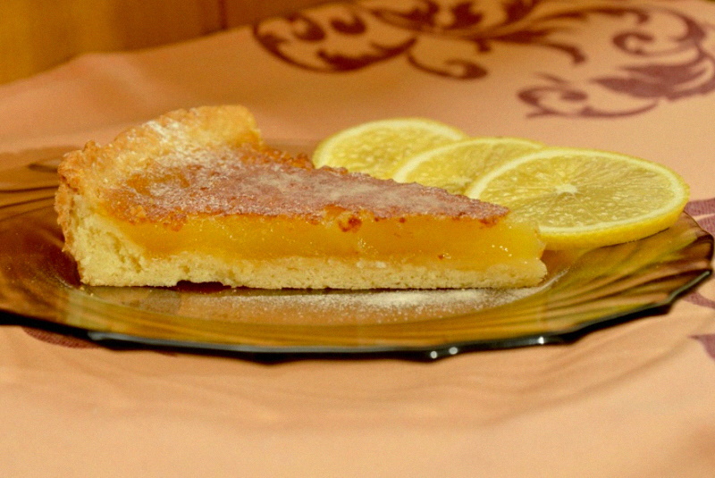 Как испечь пирог с лимоном?