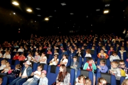 Торжественное открытие кинотеатра  в формате 3D.